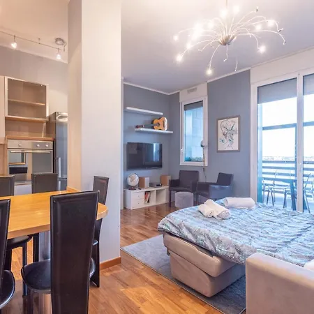 Masini Sky, By Short Holidays Apartmán